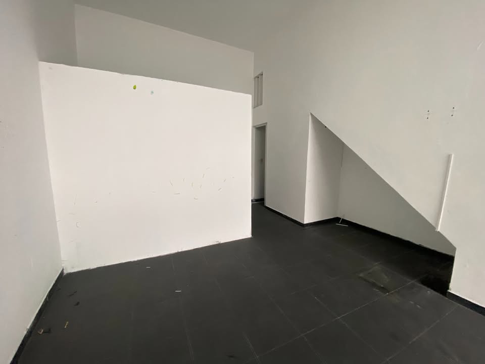 Salão comercial de 30 m² com escritório para alugar em Parque Santos Dumont, Guarulhos - foto 3