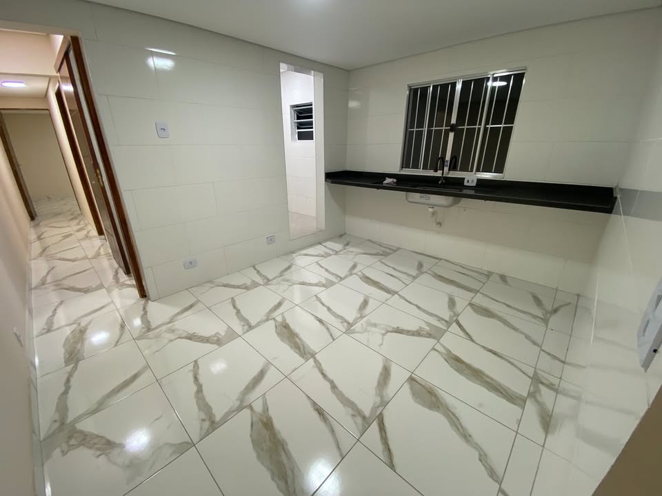 Casa térrea de 2 quartos com lavabo para alugar em Parque Renato Maia, Guarulhos - foto 4